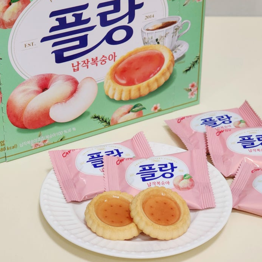 Alternative view of Bánh Quy CW Flan Đào 176g